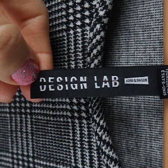 LORD & TAYLOR DESIGN LAB BLACK & WHITE ROUND NECK TULIP SLEEVE CROPPED TOP - Picture 2 of 10